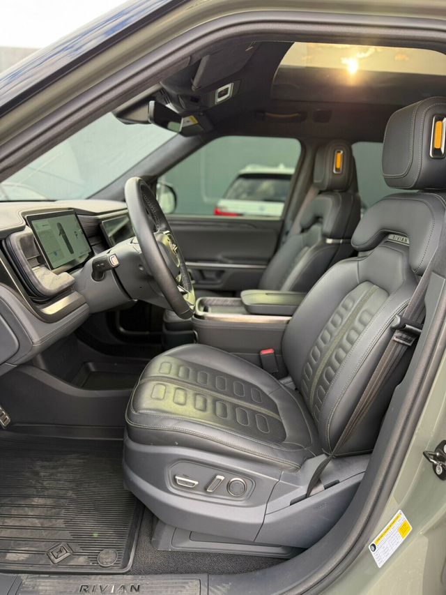 2022 Rivian R1T Launch Edition AWD - 23033487 - 6