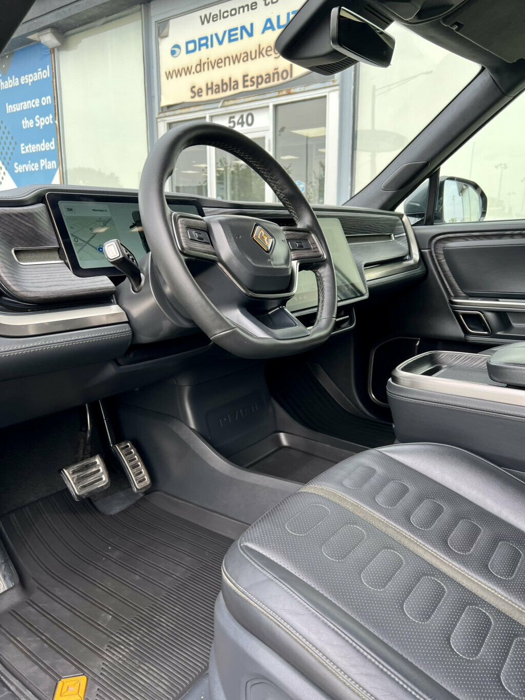 2022 Rivian R1T Launch Edition AWD - 23054594 - 15