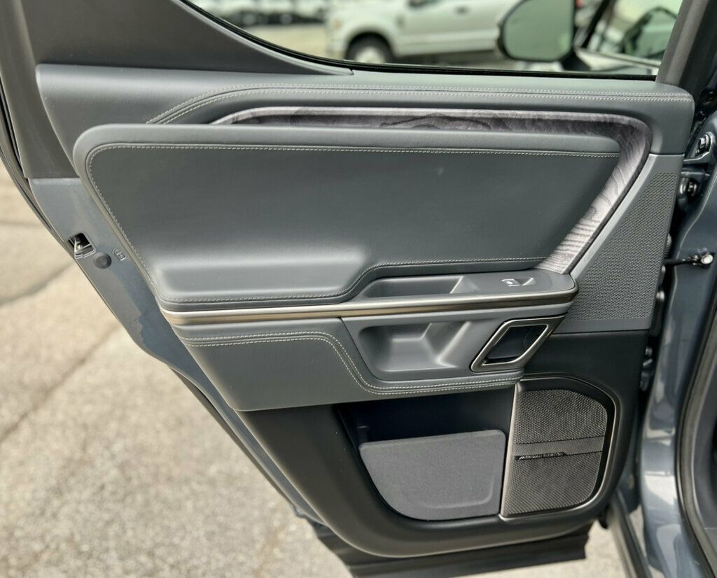 2022 Rivian R1T Launch Edition AWD - 23054594 - 18