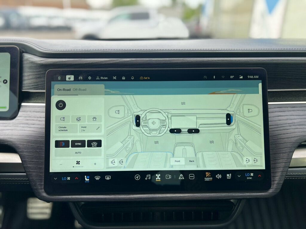 2022 Rivian R1T Launch Edition AWD - 23054594 - 28