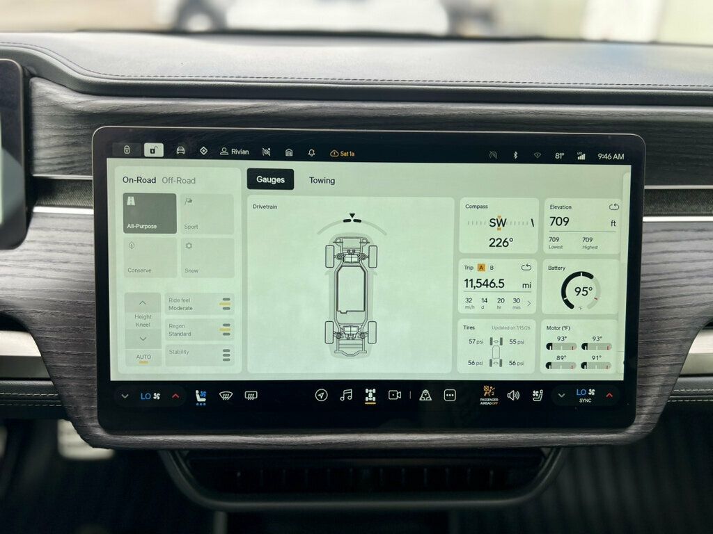 2022 Rivian R1T Launch Edition AWD - 23054594 - 29