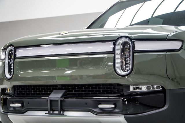 2022 Rivian R1T Launch Edition AWD - 23000140 - 1