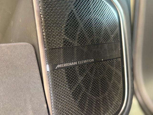 2022 Rivian R1T Launch Edition AWD - 22978290 - 18