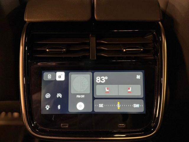 2022 Rivian R1T Launch Edition AWD - 22978290 - 22