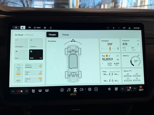 2022 Rivian R1T Launch Edition AWD - 22981010 - 30