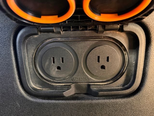 2022 Rivian R1T Launch Edition AWD - 22981010 - 49