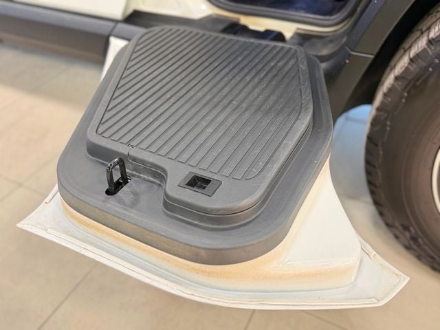 2022 Rivian R1T Launch Edition AWD - 22981010 - 50