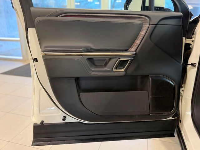 2022 Rivian R1T Launch Edition AWD - 23002333 - 17