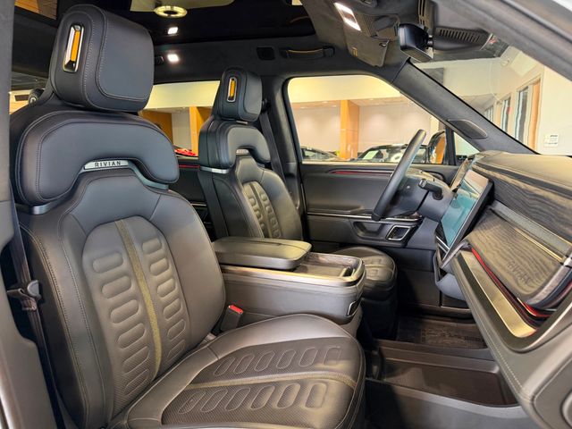 2022 Rivian R1T Launch Edition AWD - 23002333 - 23