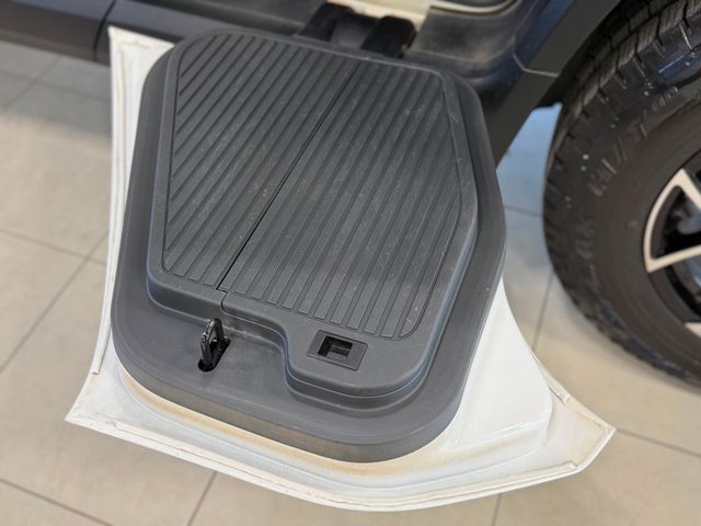 2022 Rivian R1T Launch Edition AWD - 23002333 - 38