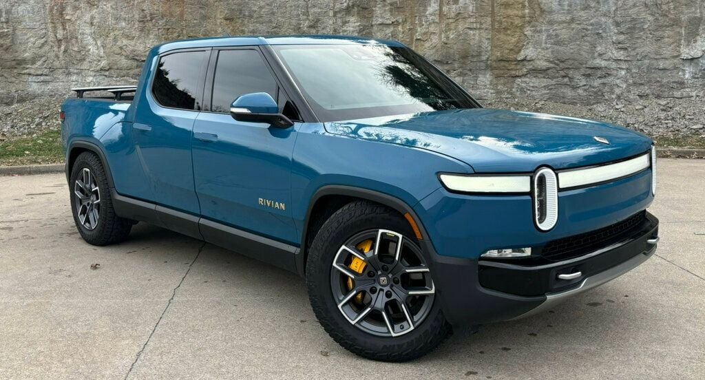 2022 Rivian R1T Launch Edition AWD - 22785127 - 1