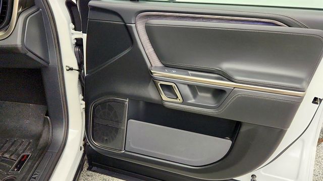 2022 Rivian R1T Launch Edition AWD - 23069939 - 26