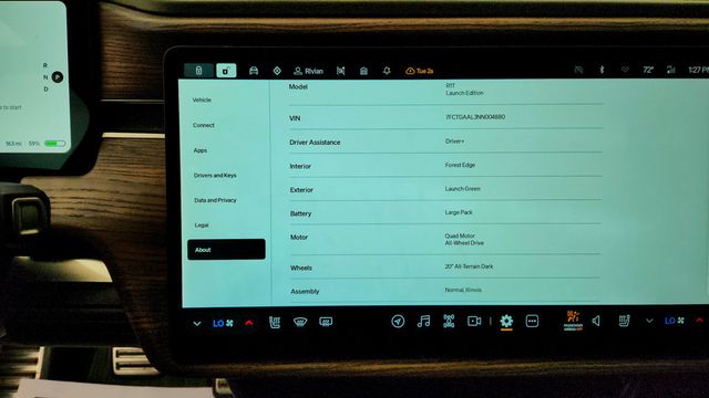 2022 Rivian R1T Launch Edition AWD w/ Forest Edge Vegan Leather Trim - 23084960 - 15