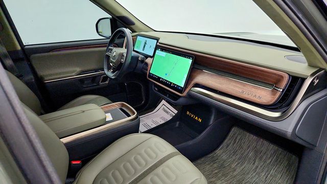 2022 Rivian R1T Launch Edition AWD w/ Forest Edge Vegan Leather Trim - 23084960 - 25