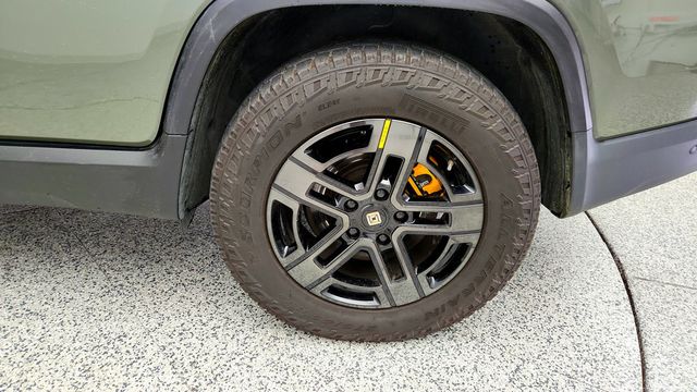 2022 Rivian R1T Launch Edition AWD w/ Forest Edge Vegan Leather Trim - 23084960 - 8