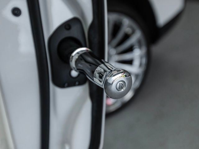 2022 Rolls-Royce Cullinan Sport Utility - 23006104 - 40