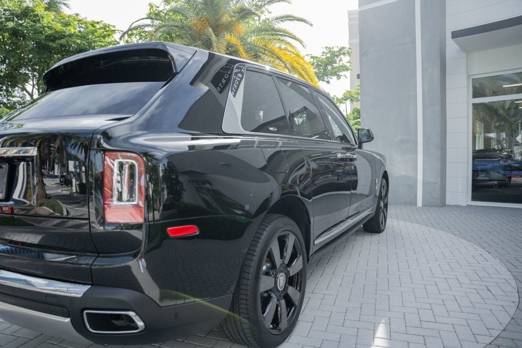 2022 Rolls-Royce Cullinan Sport Utility - 22580956 - 24