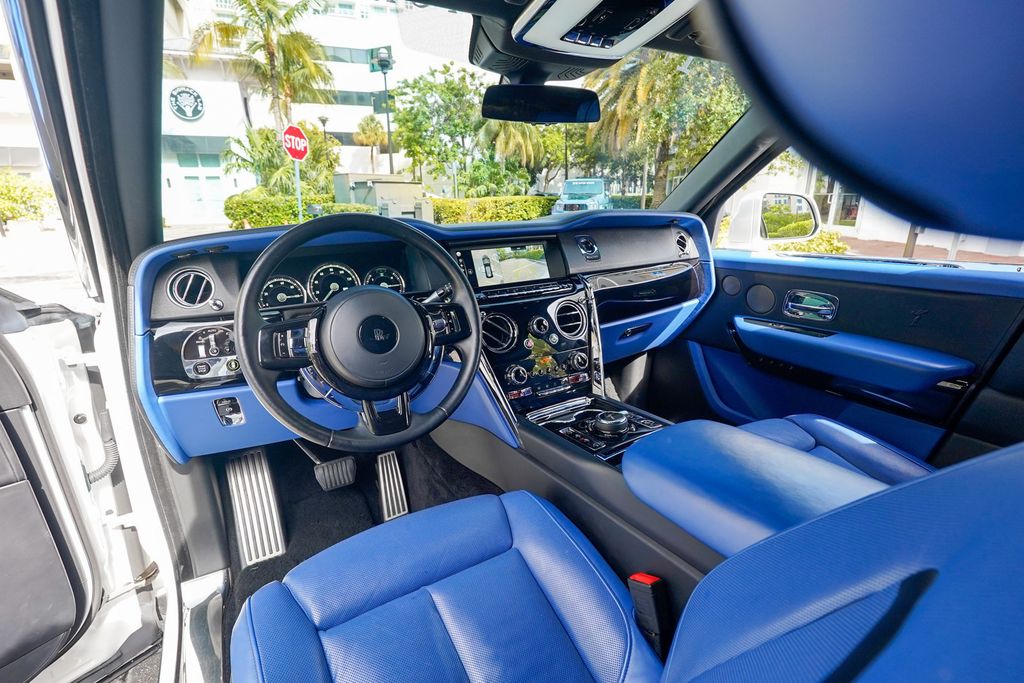 2022 Rolls-Royce Cullinan Sport Utility - 23074070 - 2