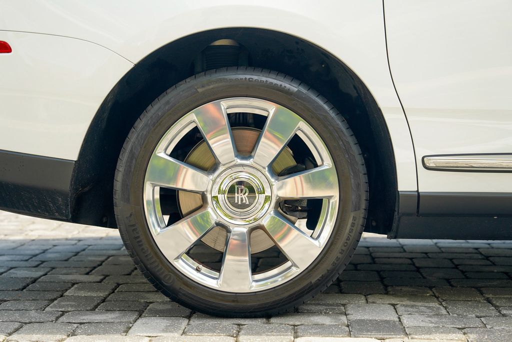 2022 Rolls-Royce Cullinan Sport Utility - 23074070 - 31