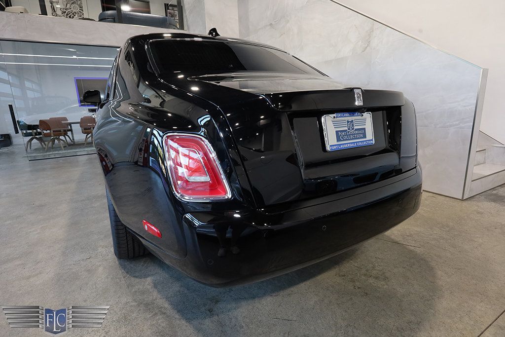2022 Rolls-Royce Phantom Sedan - 23002313 - 9