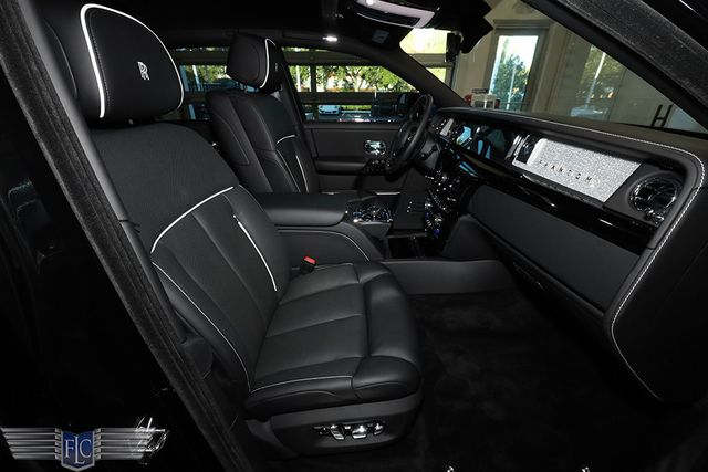 2022 Rolls-Royce Phantom Sedan - 23002313 - 15