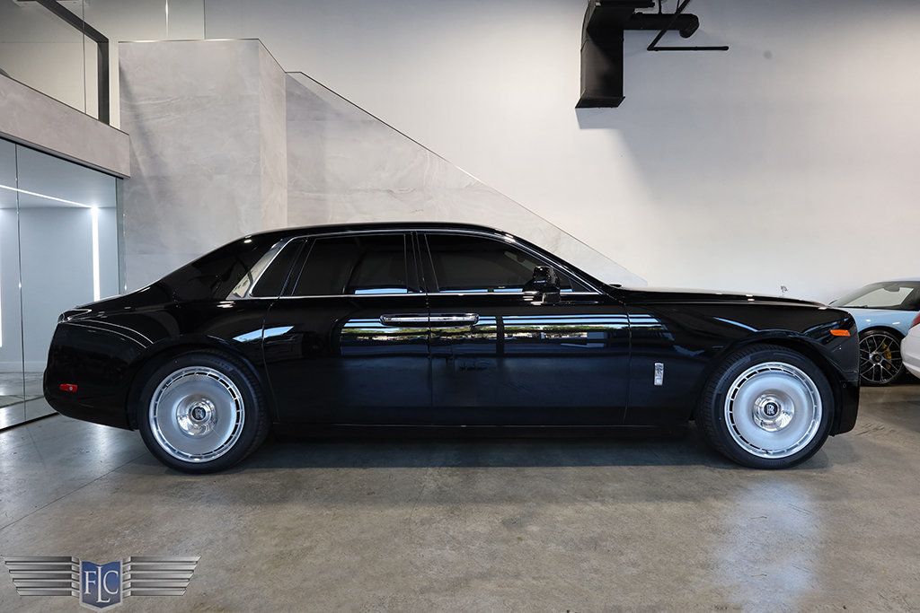 2022 Rolls-Royce Phantom Sedan - 23002313 - 2