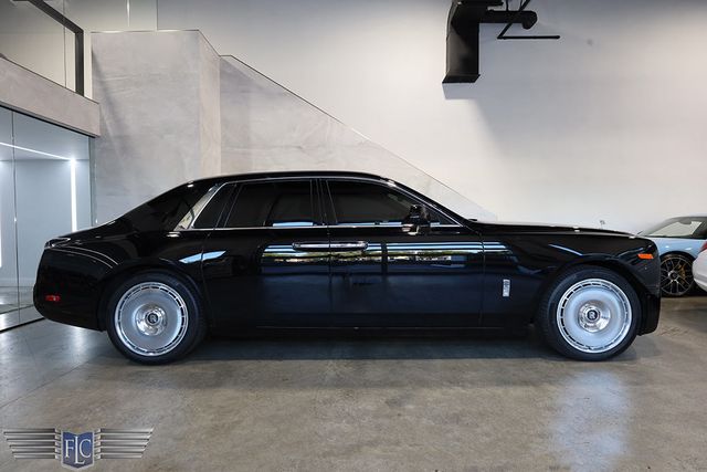 2022 Rolls-Royce Phantom Sedan - 23002313 - 2
