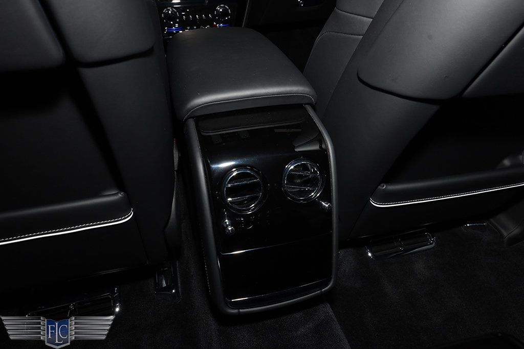 2022 Rolls-Royce Phantom Sedan - 23002313 - 32