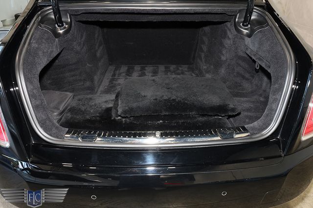 2022 Rolls-Royce Phantom Sedan - 23002313 - 45