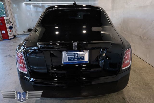 2022 Rolls-Royce Phantom Sedan - 23002313 - 7