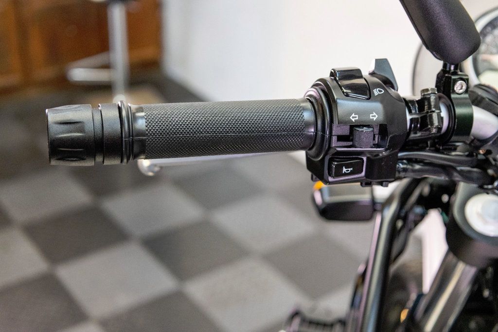 2022 ROYAL ENFIELD HIMALAYAN 411 CERTIFIED PRE-OWNED! - 22905345 - 10