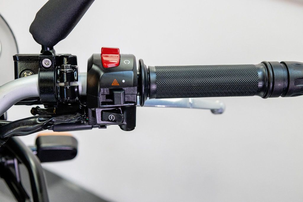 2022 ROYAL ENFIELD HIMALAYAN 411 CERTIFIED PRE-OWNED! - 22905345 - 11