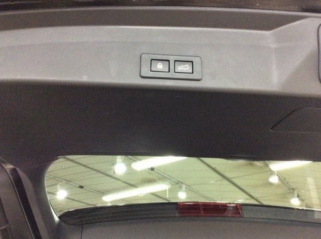 2022 Subaru Ascent Limited 7-Passenger - 22951371 - 32