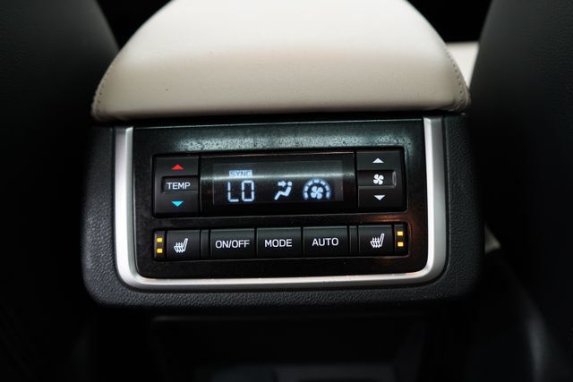 2022 Subaru Ascent Limited 8-Passenger - 23076295 - 46