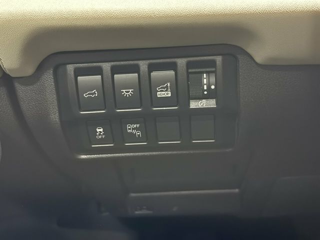 2022 Subaru Ascent Limited Pkg/Heated Leather Front-Rear Seats/Blind Spot Monitor - 23099891 - 17