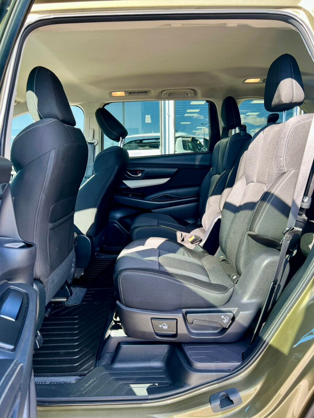 2022 Subaru Ascent PREMIUM - 22931825 - 16