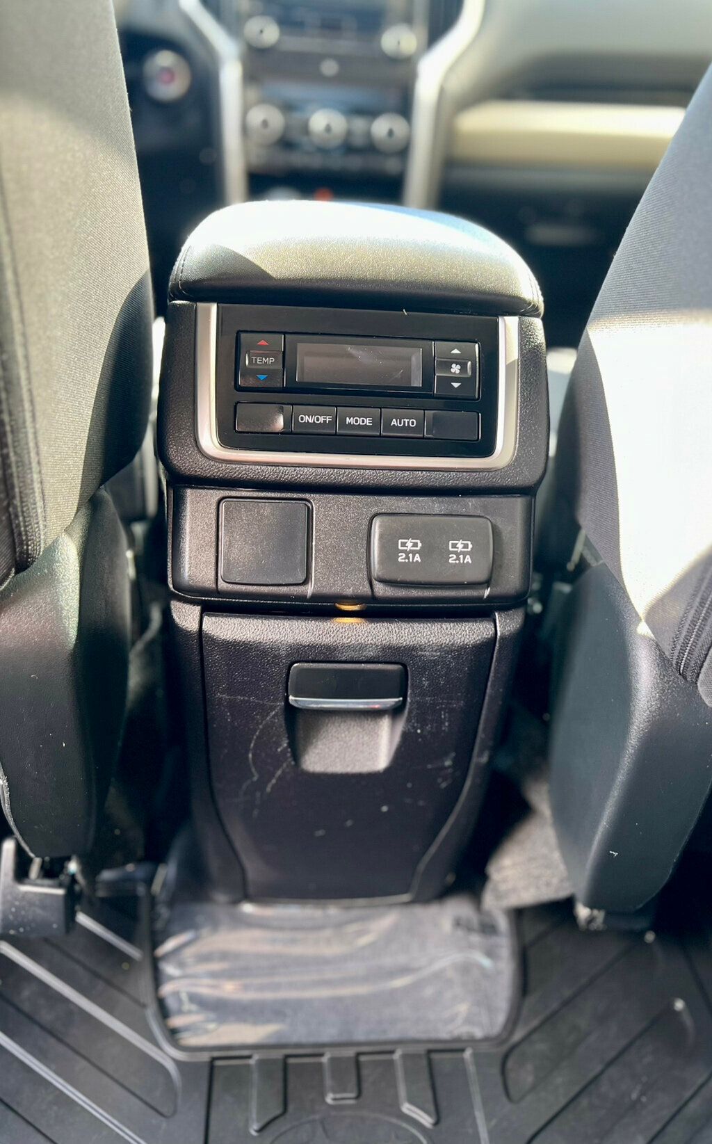 2022 Subaru Ascent PREMIUM - 22931825 - 17