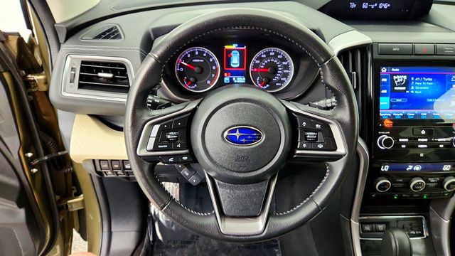 2022 Subaru Ascent Premium 7-Passenger w/ Convenience Package & Wireless Charger - 23037754 - 12