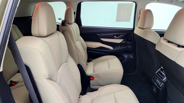 2022 Subaru Ascent Premium 7-Passenger w/ Convenience Package & Wireless Charger - 23037754 - 23