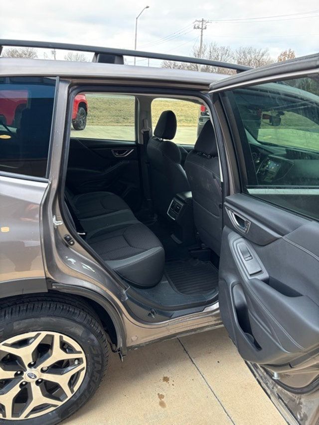 2022 Subaru Forester Premium CVT - 22956056 - 11