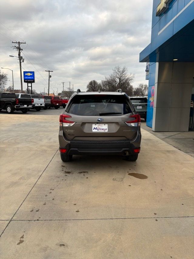 2022 Subaru Forester Premium CVT - 22956056 - 6