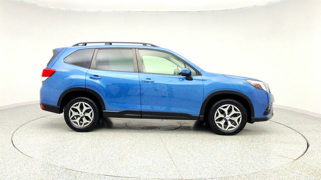 2022 Subaru Forester Premium CVT with Blind Spot Detection, RCTA & Power Rear Gate - 22960918 - 3