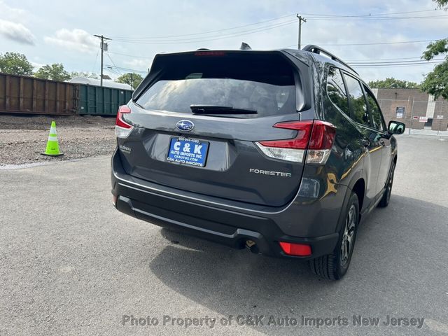2022 Subaru Forester PREMIUM PKG, PANO ROOF, LANE DEPARTURE! - 23075240 - 9