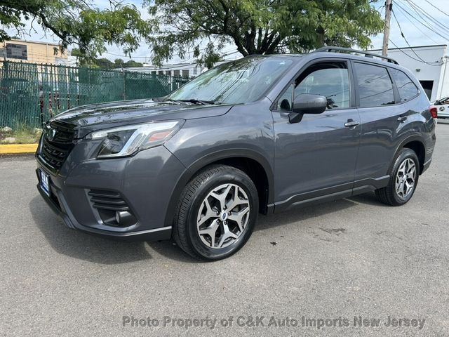 2022 Subaru Forester PREMIUM PKG, PANO ROOF, LANE DEPARTURE! - 23075240 - 17