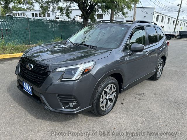 2022 Subaru Forester PREMIUM PKG, PANO ROOF, LANE DEPARTURE! - 23075240 - 1