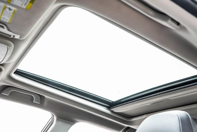 2022 Subaru Forester Touring CVT - 22954654 - 42