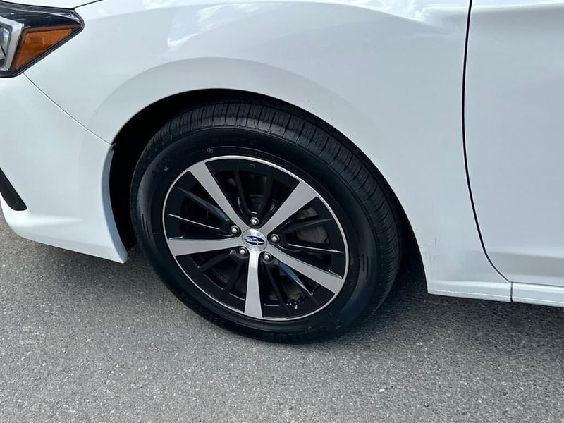 2022 Subaru Impreza Premium photo 10
