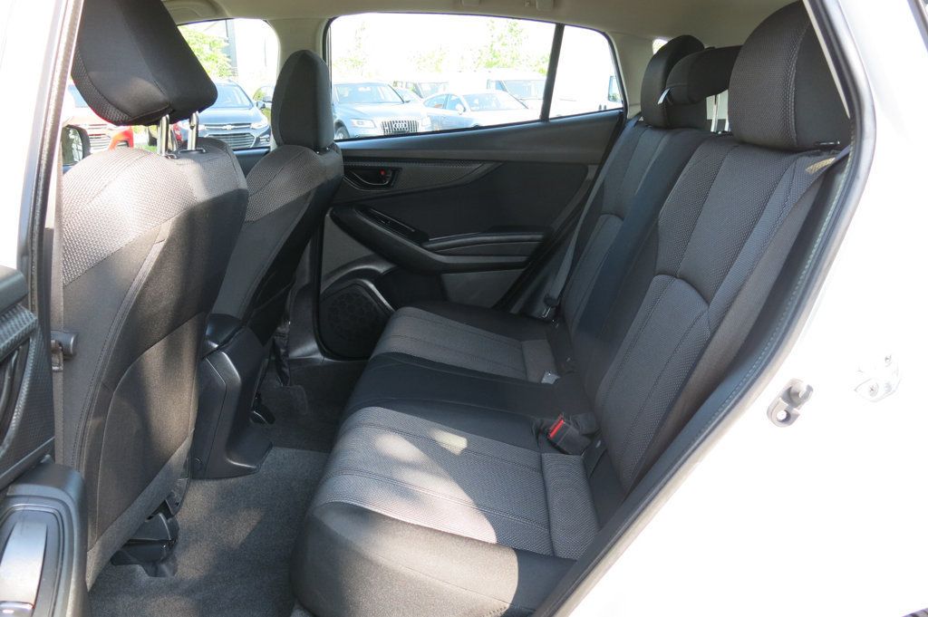 2022 Subaru Impreza Premium photo 9