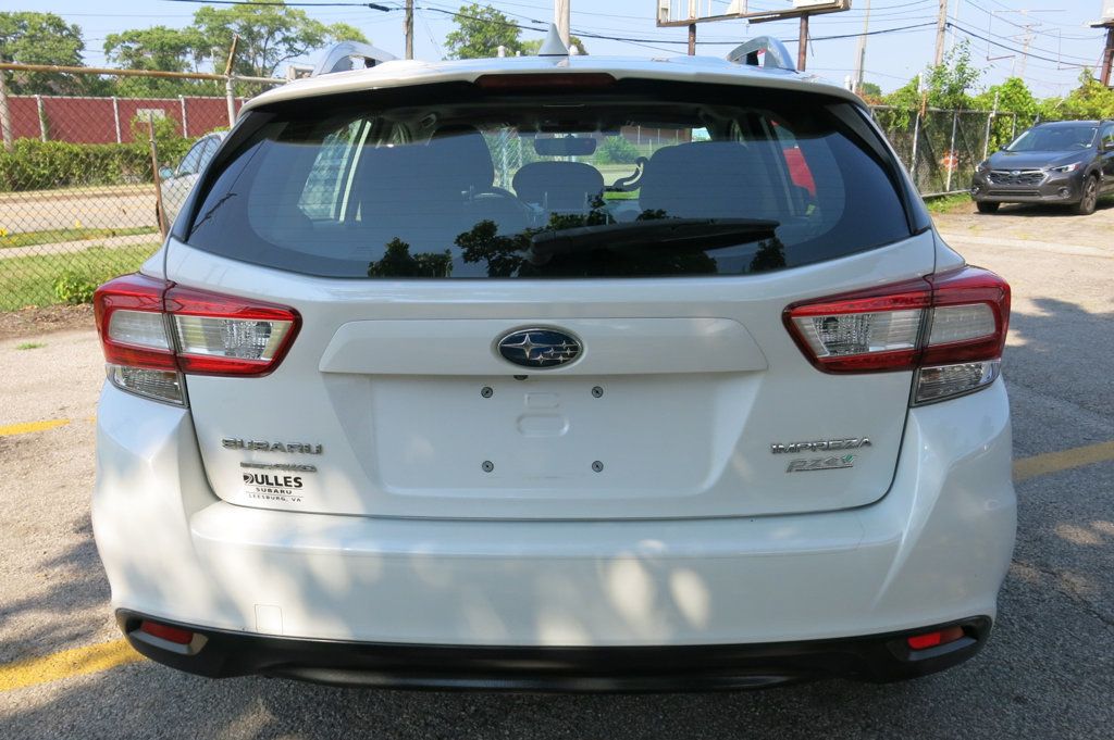2022 Subaru Impreza Premium photo 4