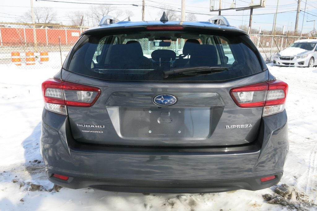 2022 Subaru Impreza Premium 5-door CVT - 22979795 - 7
